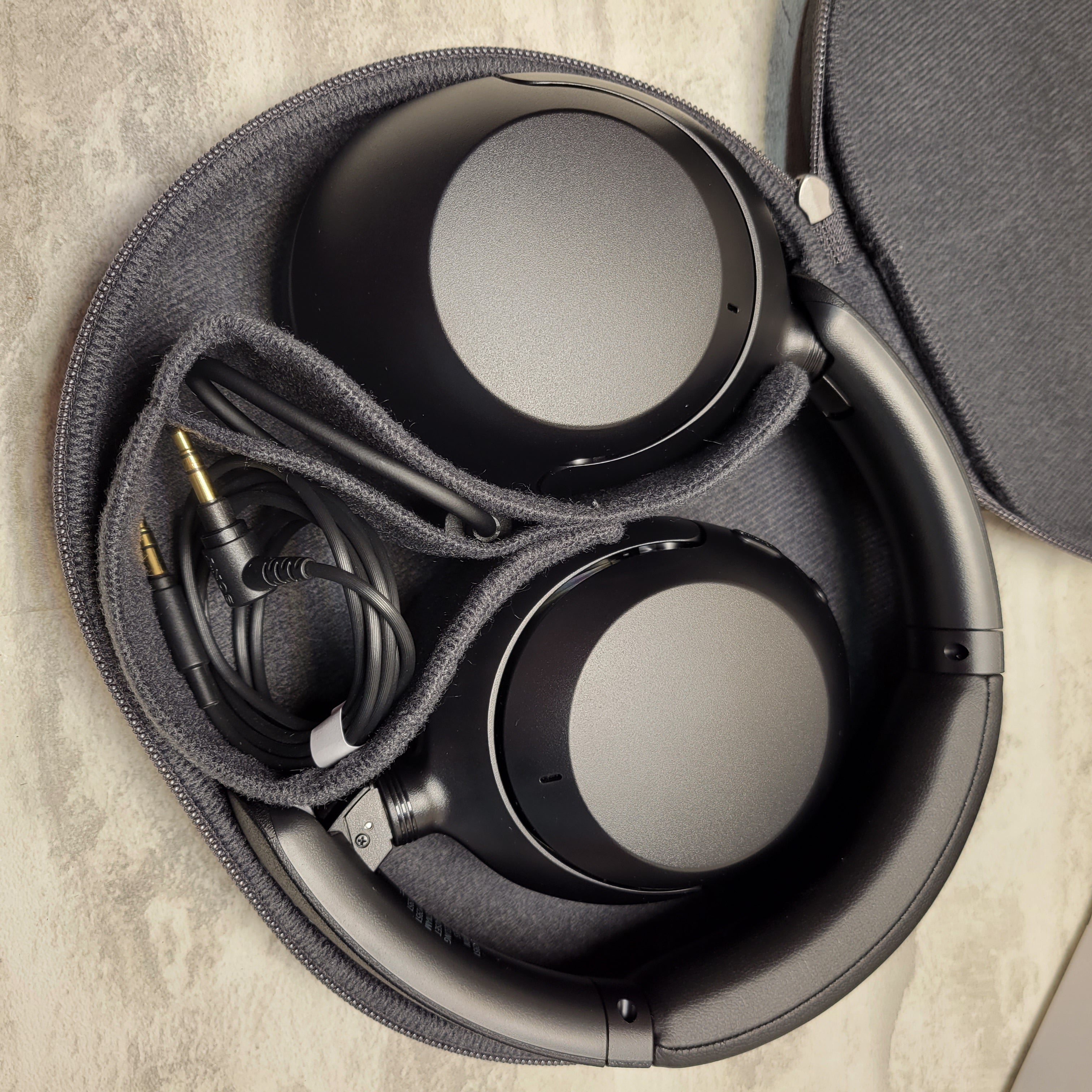 Sony WH-XB910N EXTRA BASS Noise Cancelling Headphones, Wireless Bluetooth Over the Ear Headset with Microphone and Alexa Voice Control, Black (7782032900334)